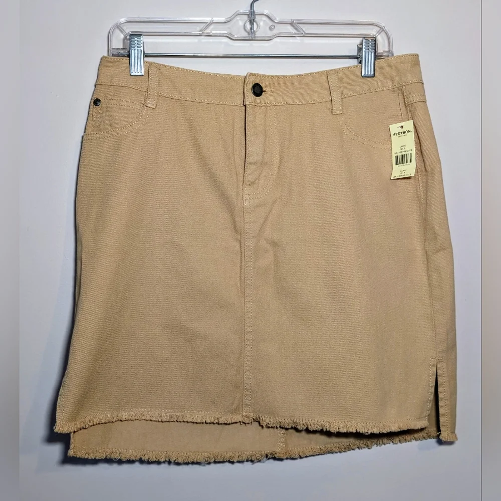 Ladies Sz 8 Stetson Western Denim Jean Skirt Straw Brown Frayed Fringe Bottom - Picture 1 of 6